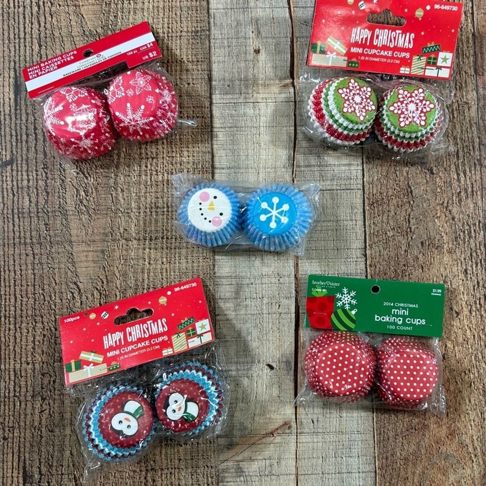500ct Snowman Penguin Christmas Mini Cupcake Paper Liner Baking Cups Wilton